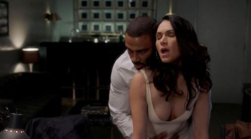 Lela Loren Fucking in Power Escena 3