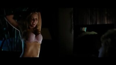 Julianna Guill Desnuda y Follando en Friday the 13th