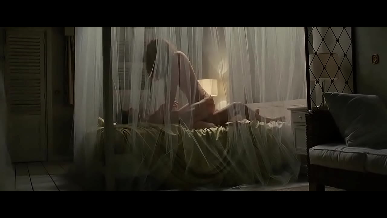 Louise Bourgoin cogiendo en A Happy Event 2011