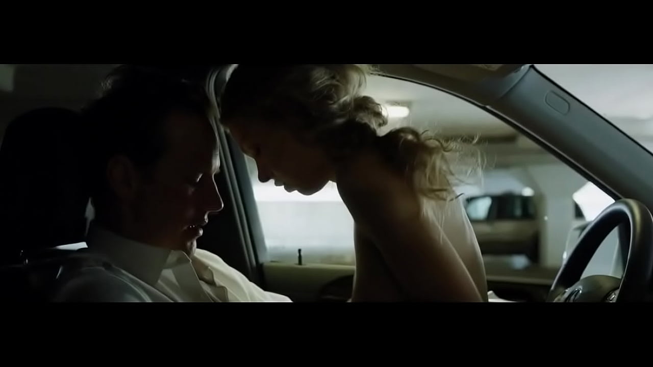 Penelope Mitchell cogiendo en Zipper