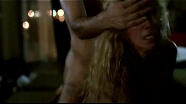 Mimi Ardu cogiendo en El Bonaerense