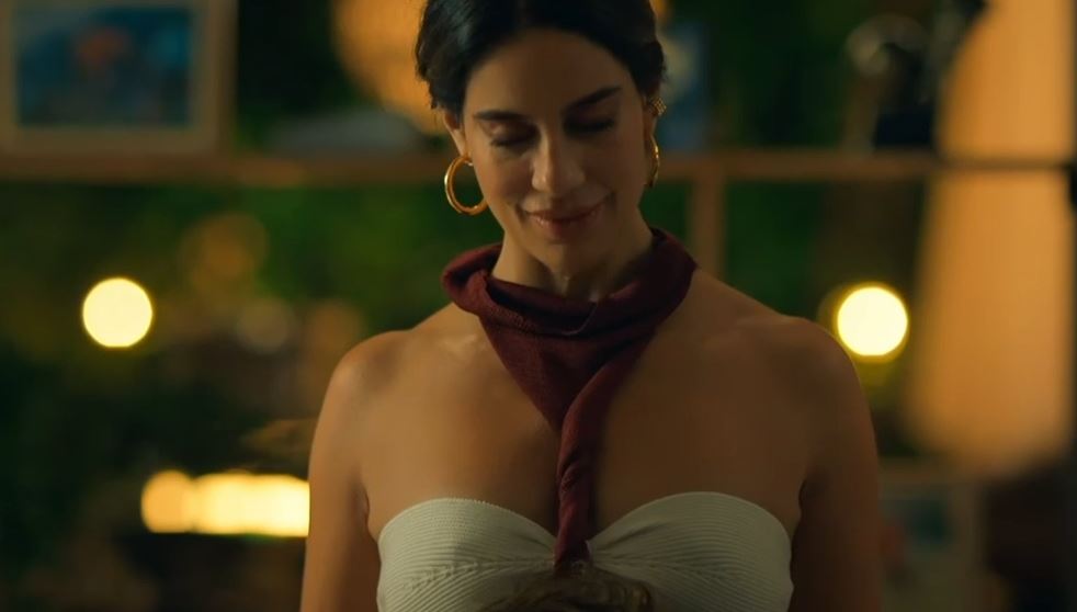 Manuela Gonzales Desnuda y Cogiendo en Perfil Falso Season 2