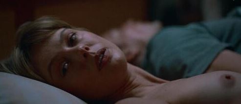 Frida Gustavsson Naked in Trolösa EP6