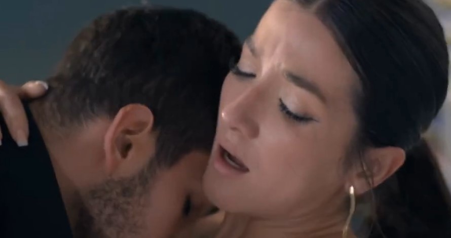 Erendira Ibarra Fucking in El Precio de la Fama S01E04